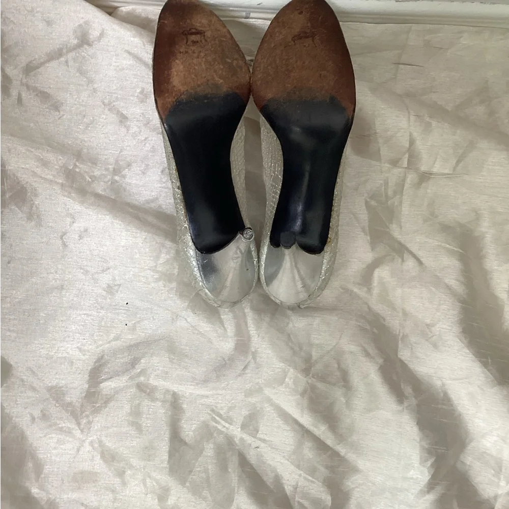 Stuart Weitzman Silver Lace Shoes - Picture 4 of 5